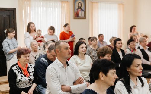 Пасхальный концерт воскресной школы порадовал прихожан Свято-Троицкого собора фото 51