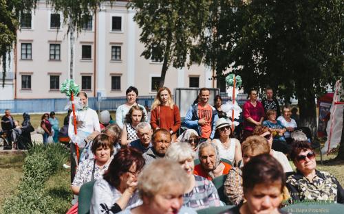 ФОТОРЕПОРТАЖ: В Жировичах состоялся праздник в честь Дня семьи, любви и верности фото 11