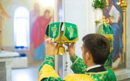 Настоятель прихода побывал на престольных торжествах в Лавришевском монастыре фото 10