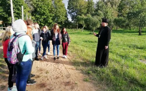 "Красота Божьего мира": встреча со студентами колледжа на природе фото 1