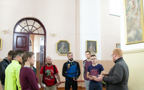 ФОТОРЕПОРТАЖ: Клирик и молодежь Троицкого собора приняли участие в епархиальном велопробеге фото 19