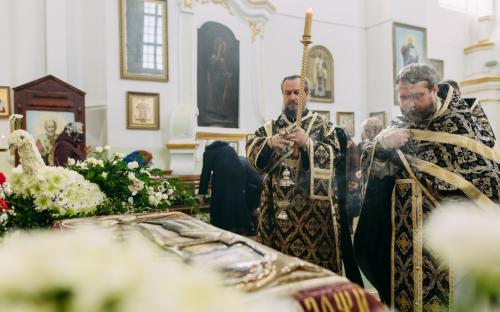 "Благообразный Иосиф с древа снем Пречистое Тело Твое": вынос Плащаницы Спасителя фото 18