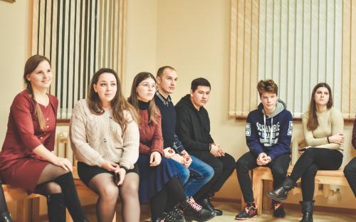 На приходе Троицкого собора состоялась встреча двух молодежных движений фото 19
