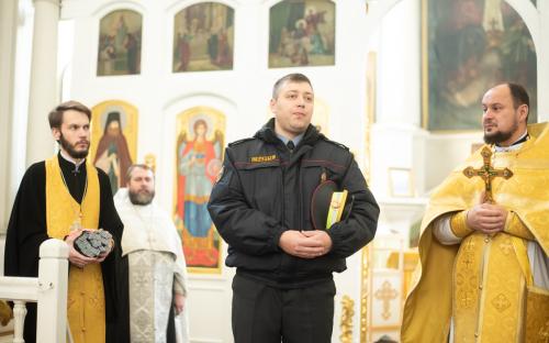 «Стань заметнее — береги жизнь!»: акция на приходе Троицкого собора фото 3