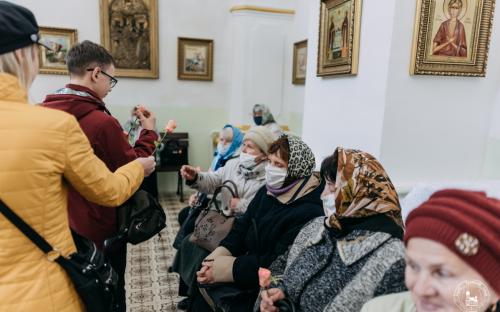 Праздник Покрова Пресвятой Богородицы на приходе Троицкого собора фото 18