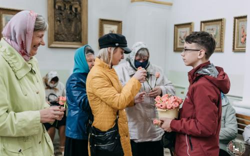 Праздник Покрова Пресвятой Богородицы на приходе Троицкого собора фото 19