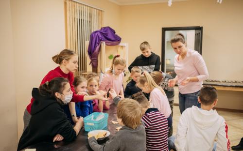 «Дари радость на Рождество»: приход принял участие в епархиальной акции фото 23