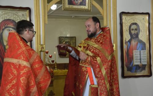 Храм в честь свщмч. Петра (Полянского) встретил престольный праздник фото 27