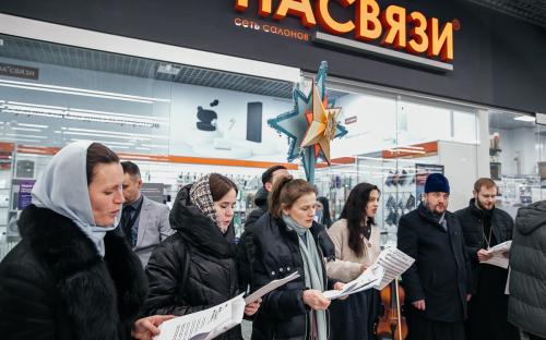 V Рождественский флешмоб состоялся в Слониме фото 5
