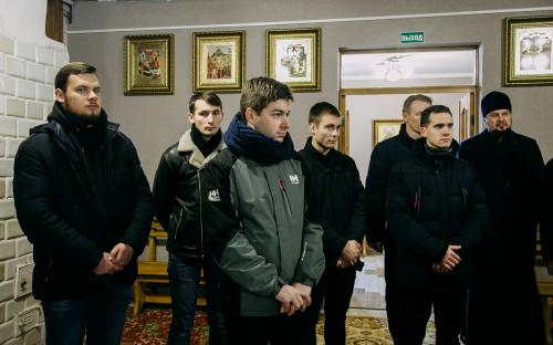 Приходы Слонимщины посетили студенты Минской духовной семинарии фото 5