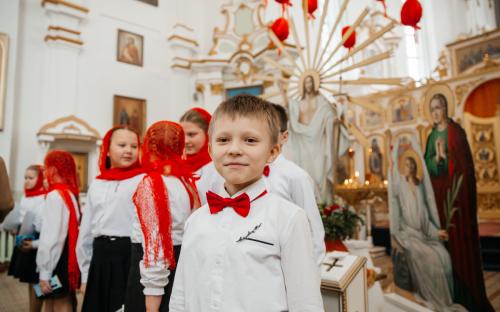 Пасхальный концерт детского хора состоялся в Свято-Троицком соборе г. Слонима фото 26