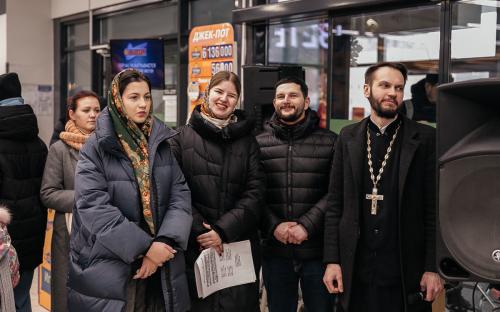 V Рождественский флешмоб состоялся в Слониме фото 31