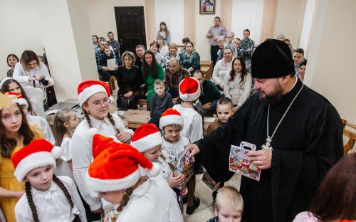 Рождественский концерт собрал детей и взрослых в приходском центре фото 54