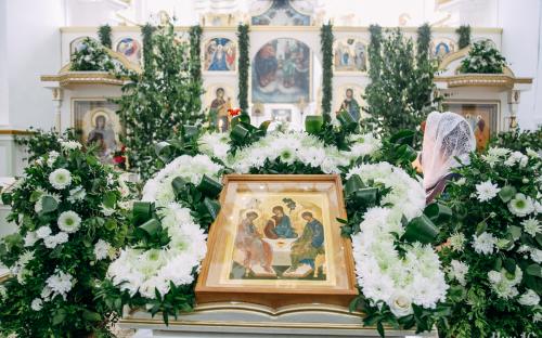Престольный праздник - День Святой Троицы фото 24