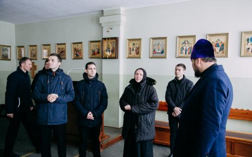 Приходы Слонимщины посетили студенты Минской духовной семинарии фото 16