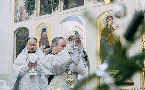 Праздник Крещения Господня в Троицком соборе фото 45