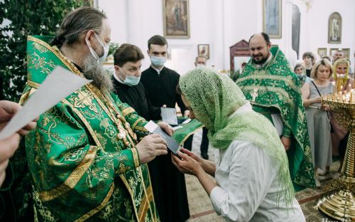 ФОТОРЕПОРТАЖ: Вручение свидетельств об окончании епархиальных курсов фото 13