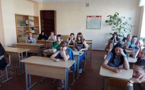 Иерей Сергий провел беседу с учащимися Слонимского колледжа фото 4