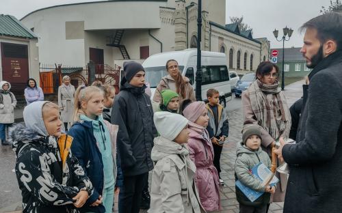 Воспитанники воскресной школы Троицкого собора побывали на Новогрудской земле фото 1