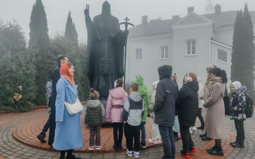 Воспитанники воскресной школы Троицкого собора побывали на Новогрудской земле фото 3