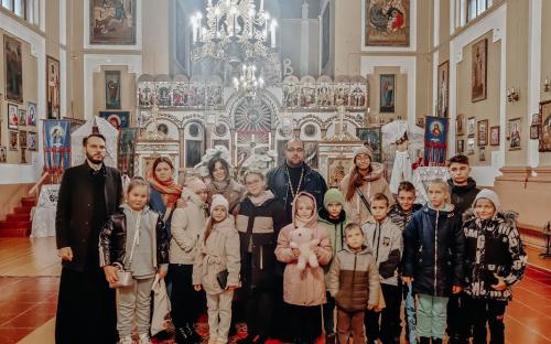 Воспитанники воскресной школы Троицкого собора побывали на Новогрудской земле фото 39