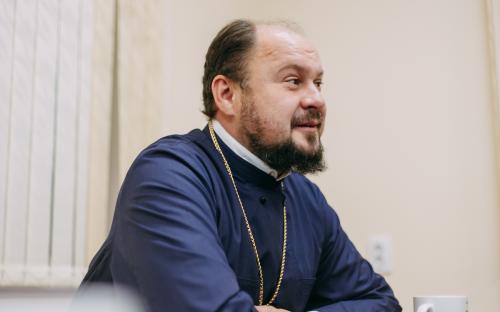 На приходе прошла воскресная встреча молодежи с настоятелем фото 12