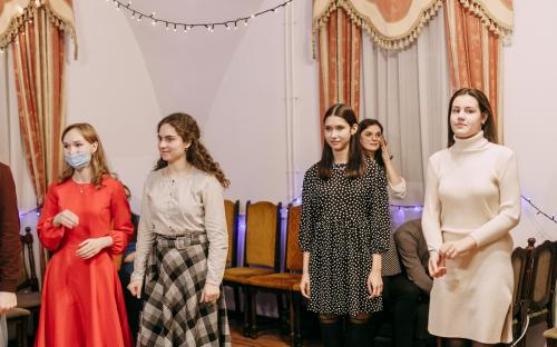 В Минске прошел VI молодежный музыкально-творческий вечер «Радость великую возвещаю вам» фото 33
