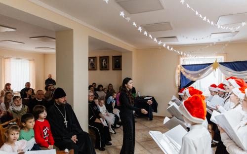В приходском духовно-просветительском центре состоялся праздничный концерт детской воскресной школы фото 48