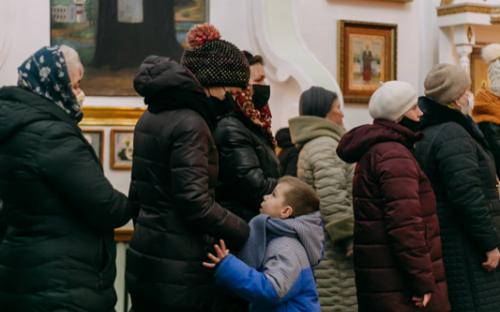 Христос рождается, — славьте!: Рождество Христово на приходе Троицкого собора фото 12