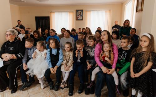 В приходском духовно-просветительском центре состоялся праздничный концерт детской воскресной школы фото 53