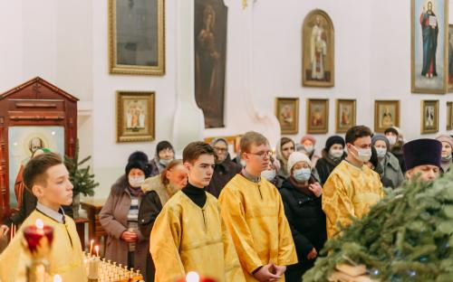 Христос рождается, — славьте!: Рождество Христово на приходе Троицкого собора фото 25