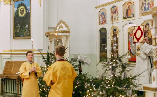 Христос рождается, — славьте!: Рождество Христово на приходе Троицкого собора фото 27