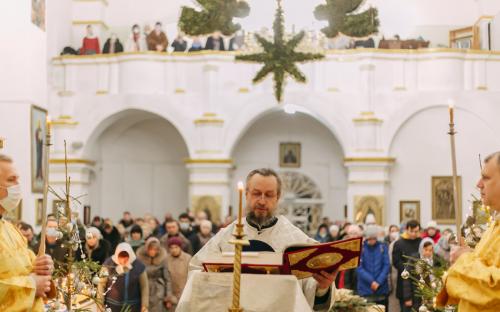 Христос рождается, — славьте!: Рождество Христово на приходе Троицкого собора фото 31