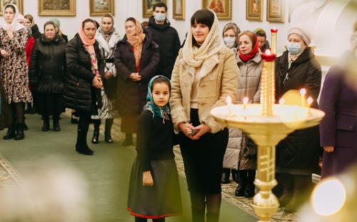 Христос рождается, — славьте!: Рождество Христово на приходе Троицкого собора фото 37