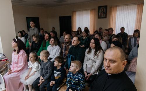 Рождественский концерт собрал детей и взрослых в приходском центре фото 17