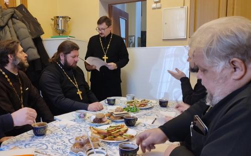 Священник Сергий Ярмолович провел беседу со священниками Кореличского благочиния фото 6