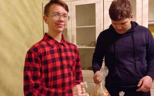 "Дари радость на Рождество": Троицкий собор принял участие в епархиальной акции фото 22