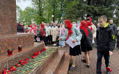 Крестный ход в День Победы прошел в Слониме фото 35