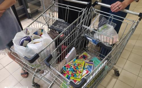 Троицкий приход принял участие в епархиальной акции "Соберем ребенка в школу" фото 4