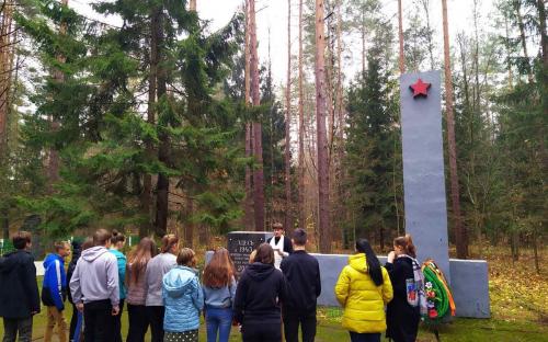 Волонтеры приняли участие в епархиальной акции "У Бога все живы" фото 5